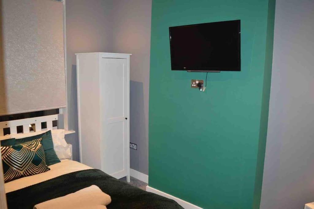 Unique 4 Bed House In Derby Perfect For Contractors And Families Villa Exterior foto